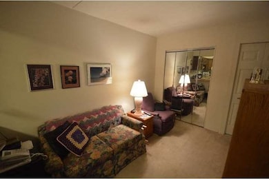 76 Oakridge Dr, Langhorne, PA 19047 - photo 6