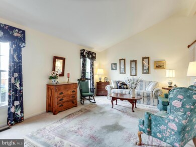 13569 Smallwood Ln, Chantilly, VA 20151 - photo 3