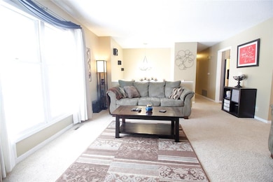 44 Clive Dr NW, Cedar Rapids, IA 52405 - photo 5