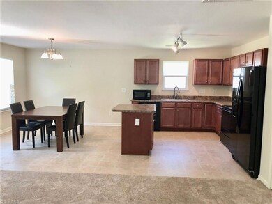 Dining Room/Kitchen