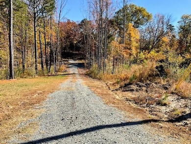 408 Thomas O Dr, Thomasville, NC 27360 - photo 2
