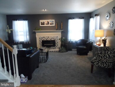 50 Cedar Ct unit 50, Royersford, PA 19468 - photo 2