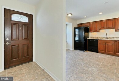 3064 Southern Elm Ct, Fairfax, VA 22031 - photo 3