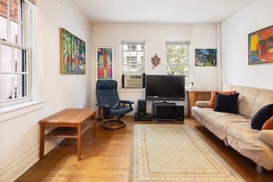 262 W 95th St unit 2, New York, NY 10025 - photo 3