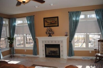 34 Harlau Dr, Schenectady, NY 12302 - photo 4