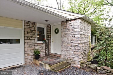 2076 Bedminster Rd, Perkasie, PA 18944 - photo 2