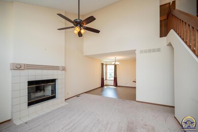3556 SW Willow Brook Dr, Topeka, KS 66614 - photo 4