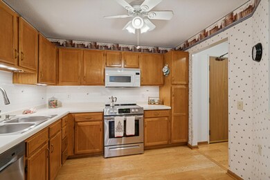 500 County Road B W unit 122, Roseville, MN 55113 - photo 3