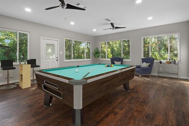 Family room (digital staging)