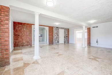 Real Estate web-9