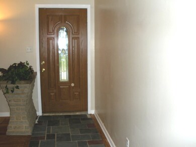 1486 Evaline Dr, Columbus, OH 43224 - photo 2