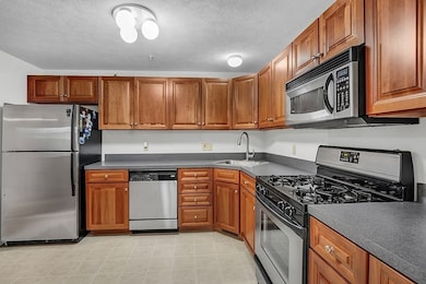 30 Caspian Way, Fitchburg, MA 01420 - photo 6