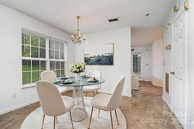 5921 Cougar Ln, Charlotte, NC 28269 - photo 3