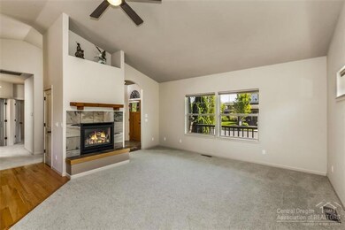 1553 NW Ivy Ave, Redmond, OR 97756 - photo 6