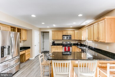 5704 Oakview Dr, Sykesville, MD 21784 - photo 3