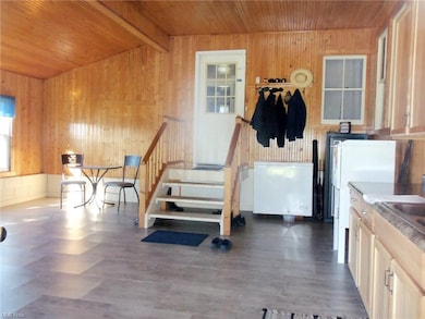 Fabulous entry/mudroom