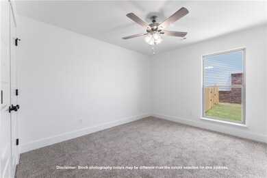 261 Kristen Ln, Centerton, AR 72719 - photo 4