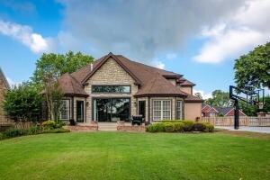 1927 Daly Dr, Harrison, AR 72601 - photo 3