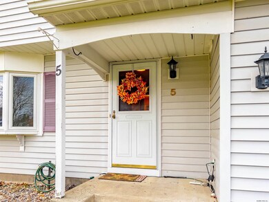 5 Leonard Dr, Schenectady, NY 12309 - photo 3