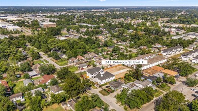 243 Rebecca St unit F, Houston, TX 77022 - photo 3