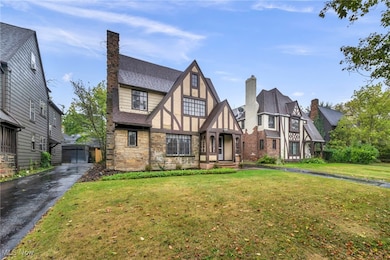 18416 Winslow Rd, Shaker Heights, OH 44122 - photo 2