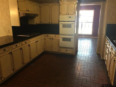 1407 1407 Kidd, Tyler, TX 75703 - photo 2