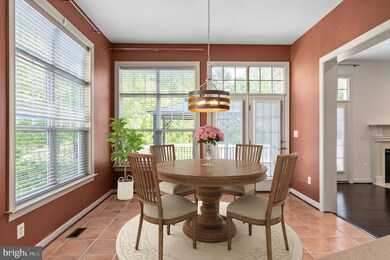 19244 Fuller Heights Rd, Triangle, VA 22172 - photo 5