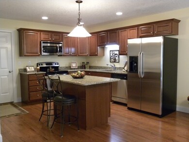 517 Ideal Ln unit 702, Ludlow, MA 01056 - photo 5