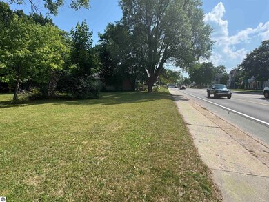 222 N Main, Lake City, MI 49651 - photo 6