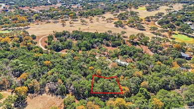 190 N Contour Dr, Canyon Lake, TX 78070 - photo 2