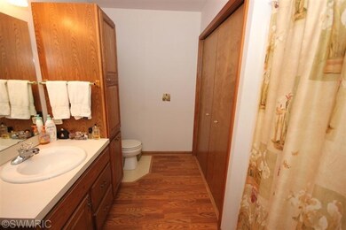 989 Amber Ridge Dr SW unit 15, Byron Center, MI 49315 - photo 7