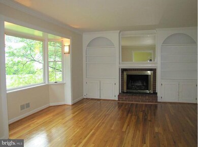 2123 Reynolds St, Falls Church, VA 22043 - photo 7