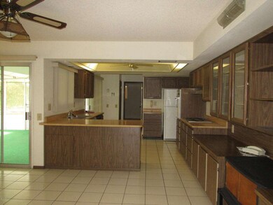 9819 W Wrangler Dr, Sun City, AZ 85373 - photo 4