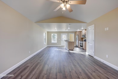 604 N Ball St, Webb City, MO 64870 - photo 2