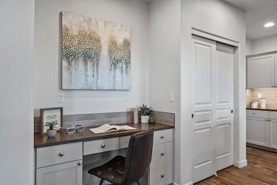 2006 SW 39th St, Redmond, OR 97756 - photo 7