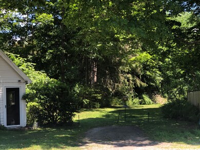 147 Maple Ave, Great Barrington, MA 01230 - photo 3