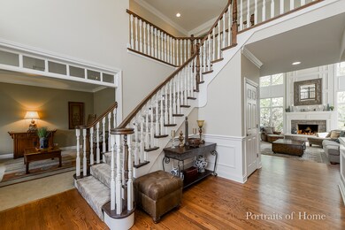 1712 Robert Ln, Naperville, IL 60564 - photo 2