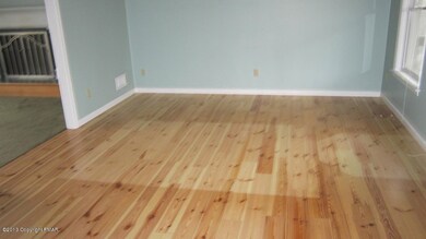 45 Decker Ct, Hawley, PA 18428 - photo 3