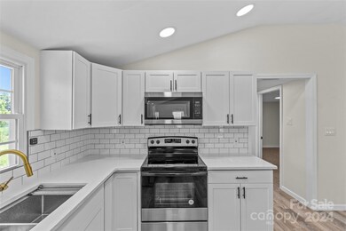 204 Hoyle Cir, Gastonia, NC 28052 - photo 6