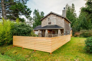 11445_Evergreen-Along Evergreen