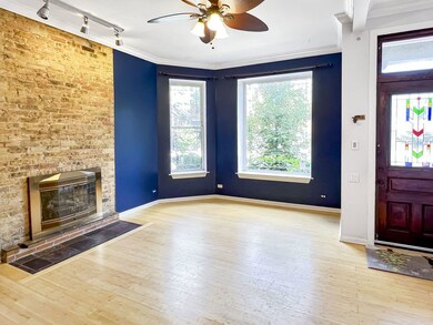 2649 W Evergreen Ave unit 1, Chicago, IL 60622 - photo 3