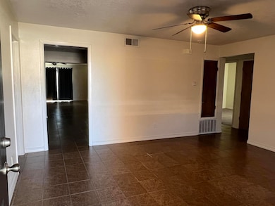 8902 Aztec Rd NE, Albuquerque, NM 87111 - photo 2