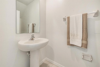 6347 Ten Acre Ct, Zephyrhills, FL 33541 - photo 5