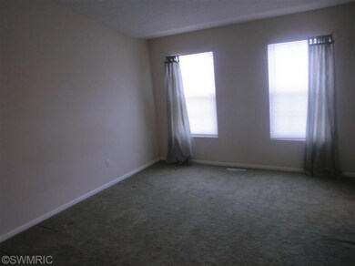 1672 Northbend Dr NE, Grand Rapids, MI 49505 - photo 7