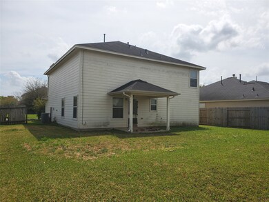 1002 Harrisburg Ct, Rosenberg, TX 77471 - photo 7