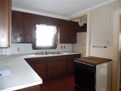 126 Main St unit 3, Warren, RI 02885 - photo 3