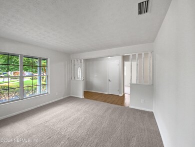 4646 Rhett Ct, Jacksonville, FL 32210 - photo 4