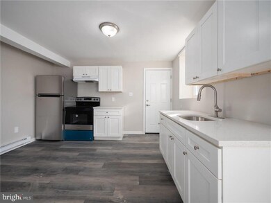 1515 Vine St unit 2 STUDIO, Scranton, PA 18510 - photo 3