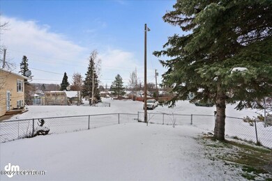 Fenced Yard