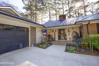 104 Oxford Ct, Seven Lakes, NC 27376 - photo 4